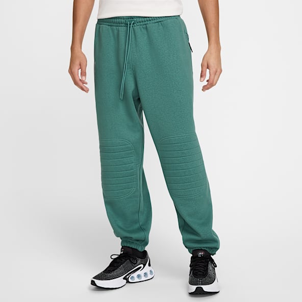 Nike winter sweatpants deals